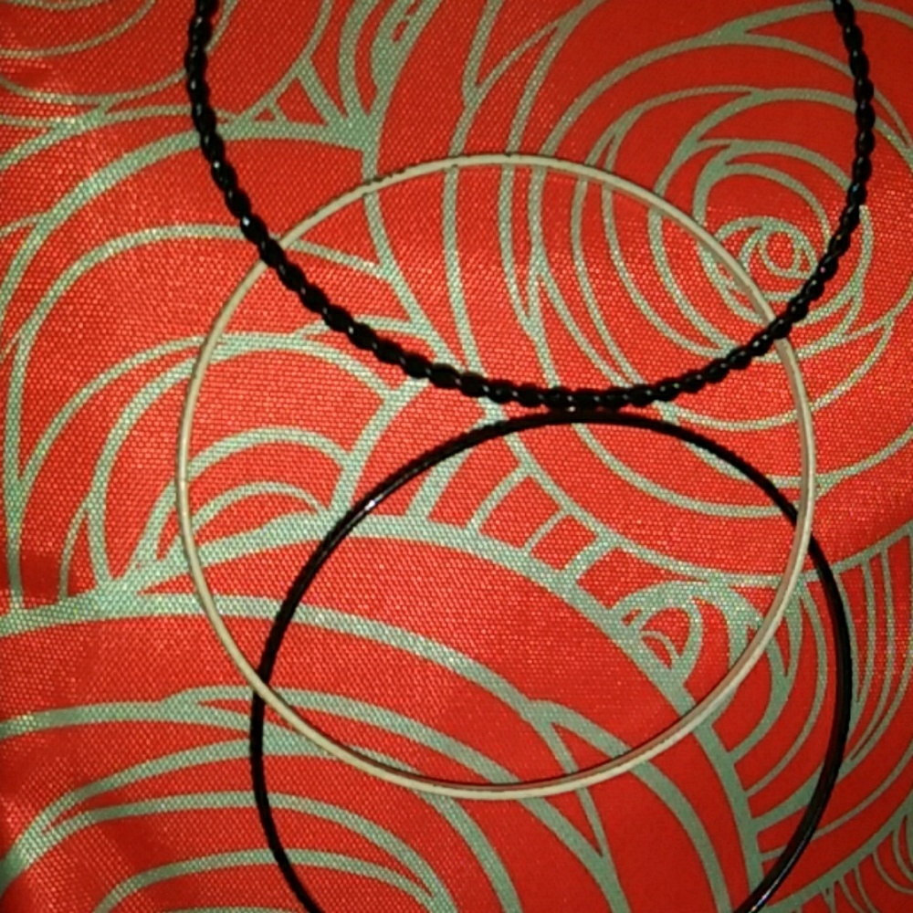 LOT of 3 bangle bracelets